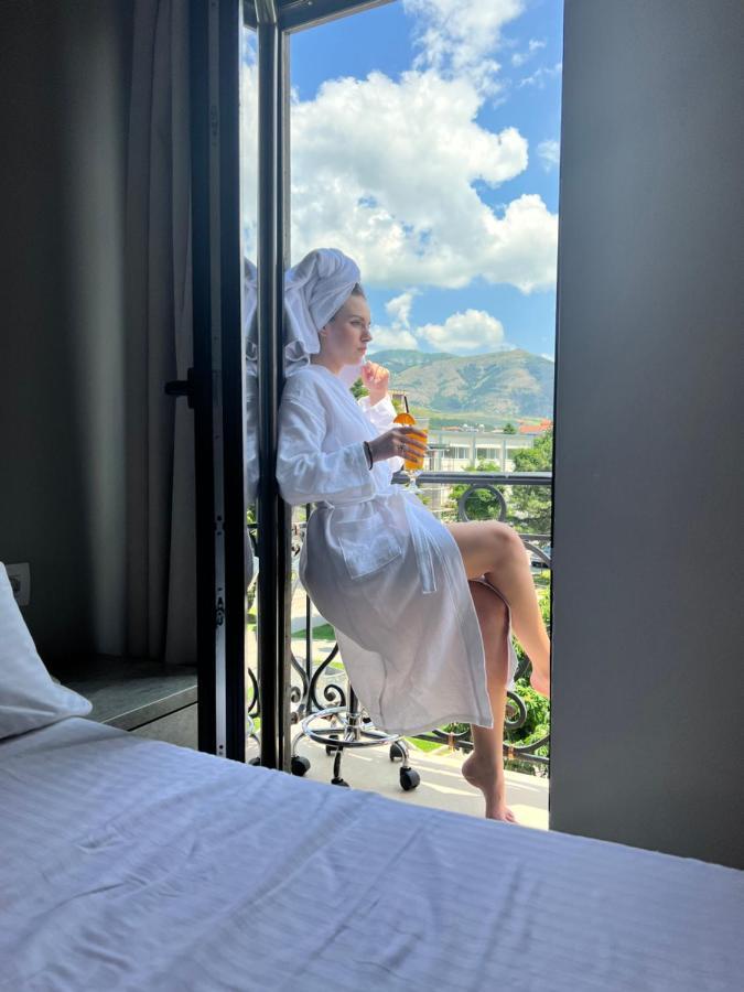 Hotel Pazari & Apartments 코르처 외부 사진